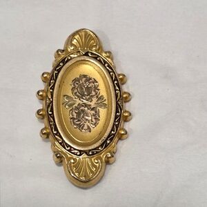 Vintage Hayward Etched Floral Goldtone Brooch